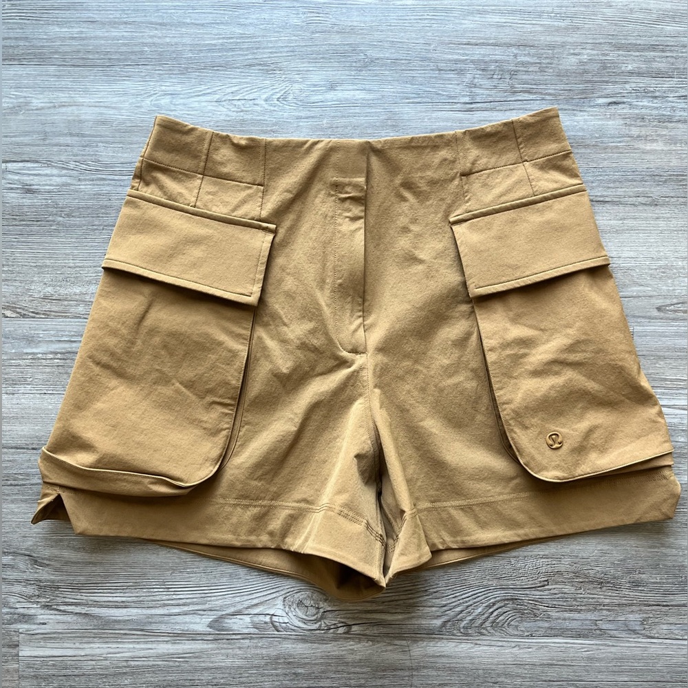 Lululemon Cargo Shorts 4”